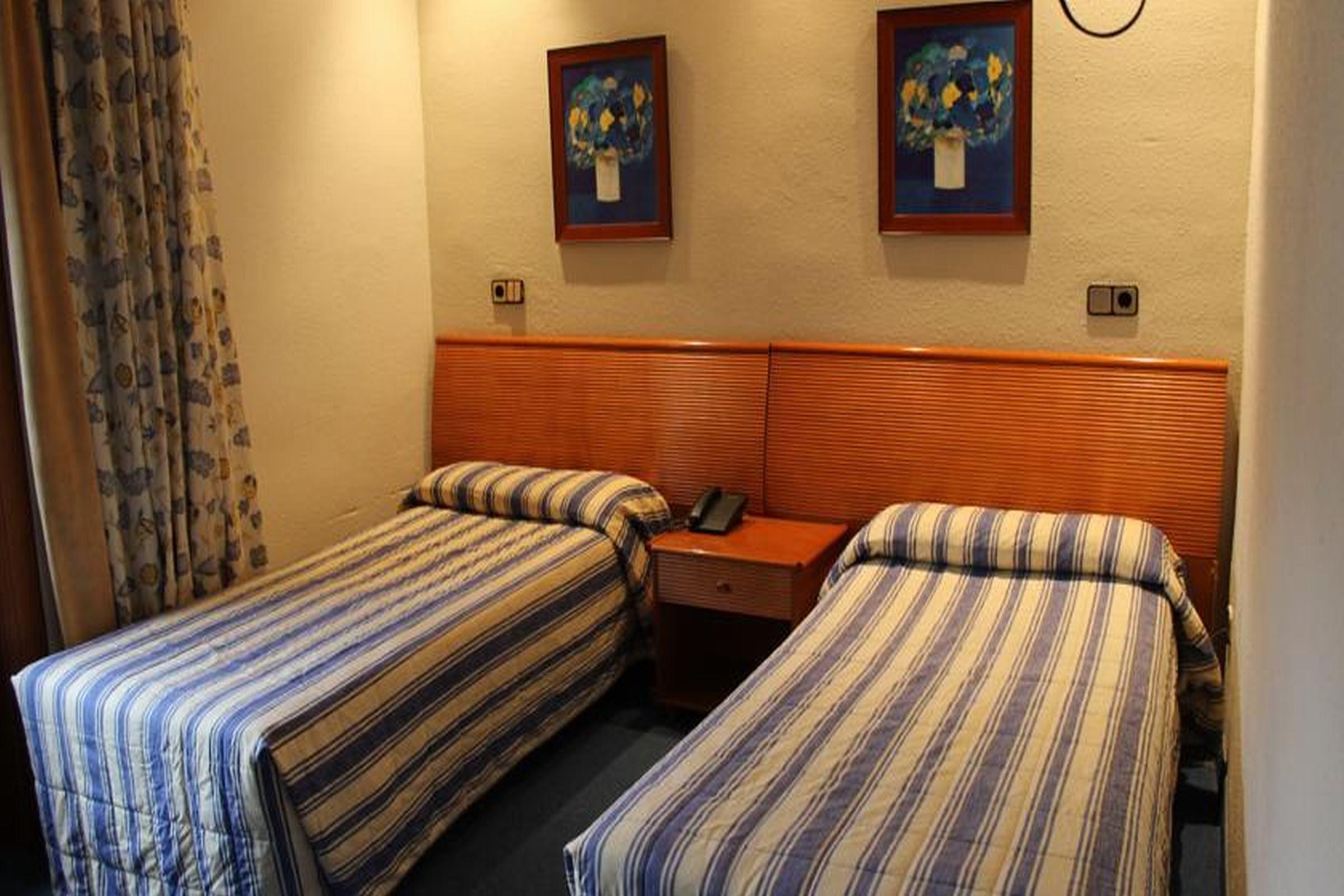 Ramblas Hotel Barcelona Luaran gambar