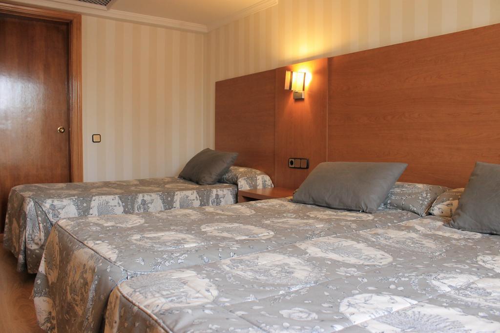 Ramblas Hotel Barcelona Luaran gambar