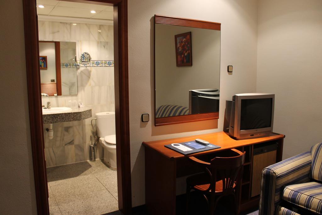 Ramblas Hotel Barcelona Luaran gambar