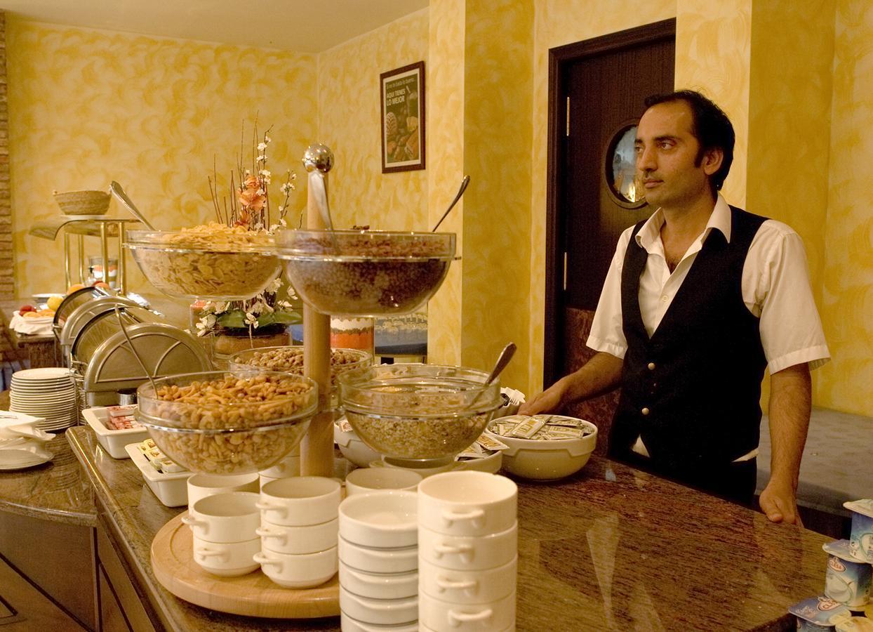 Ramblas Hotel Barcelona Luaran gambar